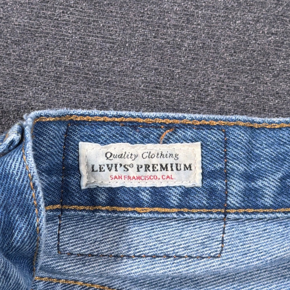Levi's 501 90s Jeans Women 26x30 Blue Premium Button Fly Straight Leg Denim Mom - Picture 2 of 11